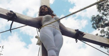 crucificar1.jpg_1385095262
